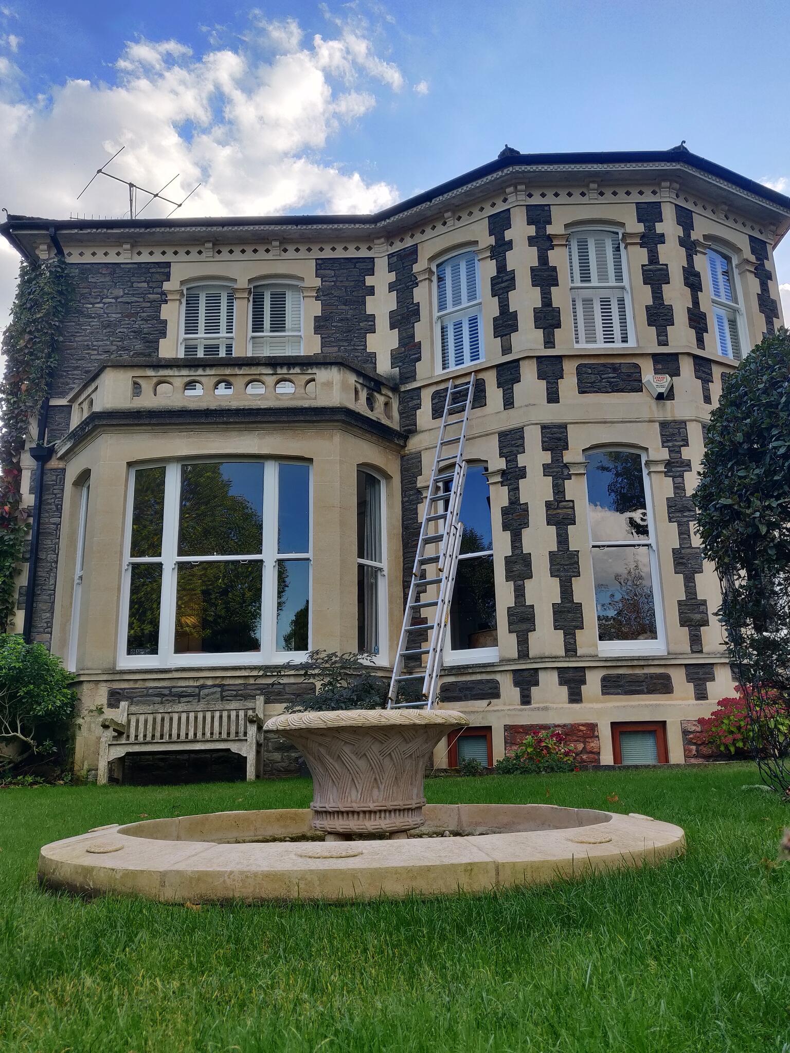 Pacific Paints project — Exterior work — Bristol